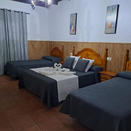 Hostal Brenaverde Gaucín Eksteriør bilde