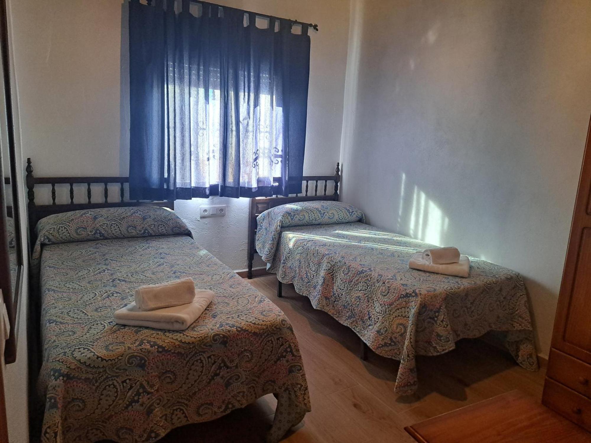 Hostal Brenaverde Gaucín Eksteriør bilde